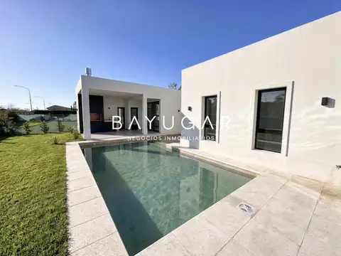 Casa en Venta en Barrancas de Iraola, USD 370.000