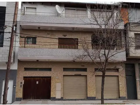 VENTA VIVIENDA MAS LOCAL COMERCIAL EN LOTE PROPIO.
