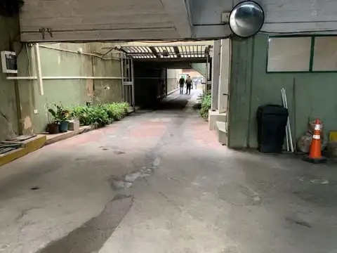 VENTA COCHERA BARRIO BALVANERA