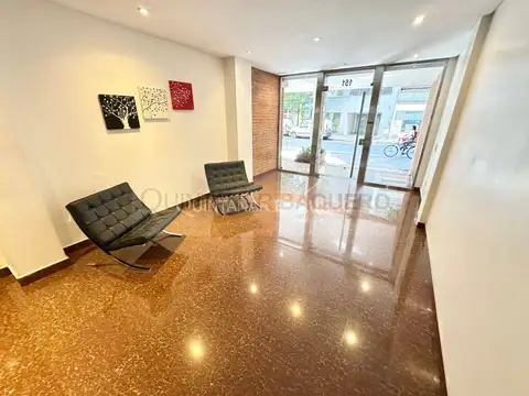 Venta de departamento duplex con dos cocheras