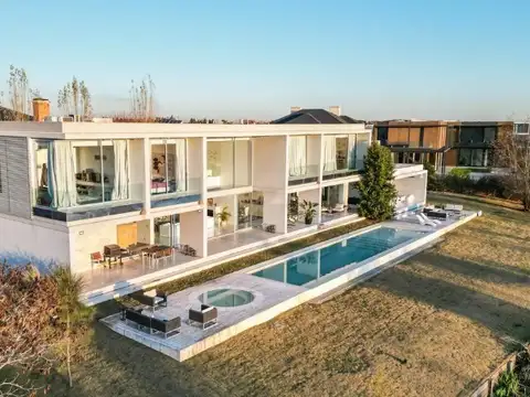 Casa en Venta de 4 dormitorios