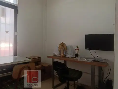 Local en Venta 66 años