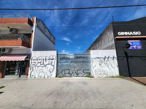 Terreno en Venta 32  mts Fondo