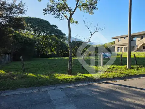 Lote en venta de 2500m2 ubicado en Club de campo El Tipal