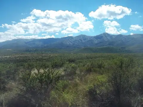 Terreno en Venta en La Cumbre, USD 38.000