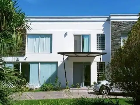 Casa en Venta en Posadas De Los Lagos, USD 419.500
