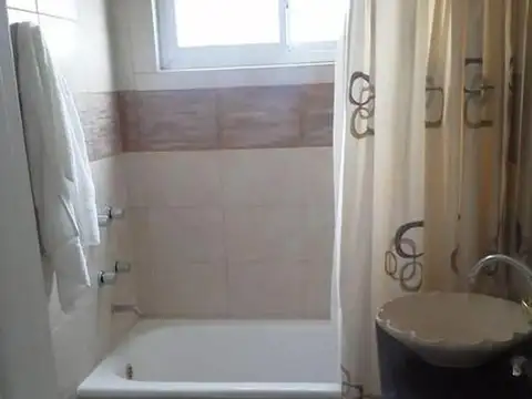 Bartolome Mitre 1900, Piso 13
