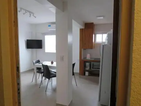 Bartolome Mitre 1900, Piso 13