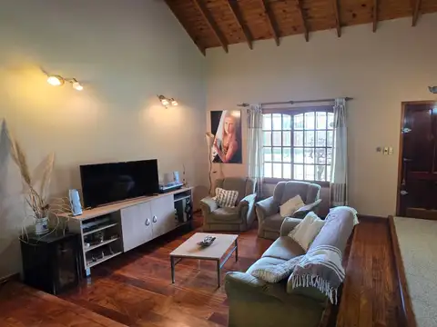 Casa en Venta en Quilmes, USD 195.000