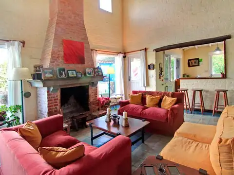 Casa en Venta con 1 cochera