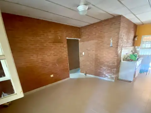 Casa en Alquiler con 1 cochera