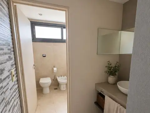 Venta Casa moderna en Country Los Alamos Pilar