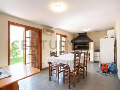 Casa en Venta en La Plata, USD 210.000