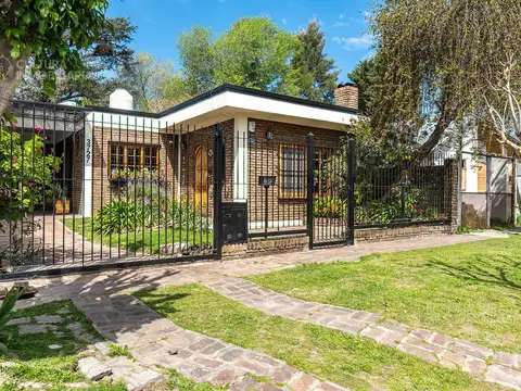 Casa en Venta en Villa España, USD 110.000