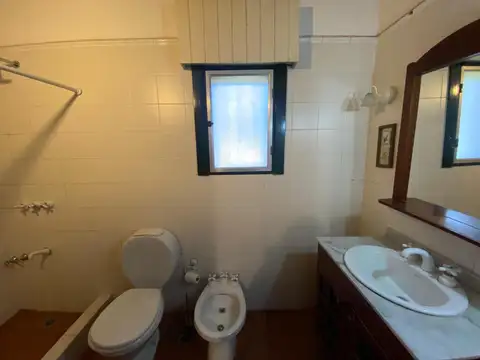 Casa en Venta con 5 cocheras