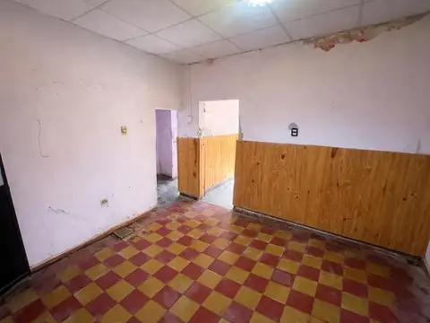 Casa 4 ambientes con 1 baño