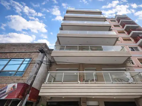 Venta Departamento en florida 3 ambientes balcon SUM