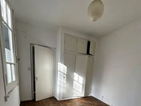 Depto Tipo Casa en Venta en Caballito Norte, USD 98.000