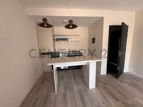 Balcarce 100, Piso 0