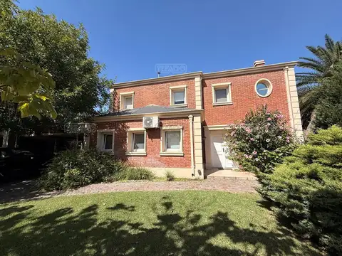 Casa en Venta en Pilar del Este - Los Jazmines, USD 255.000