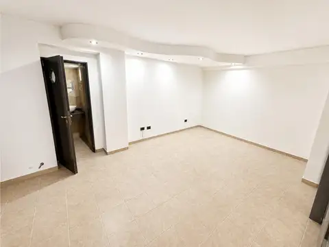 Local comercial en alquiler, zona Nuevocentro