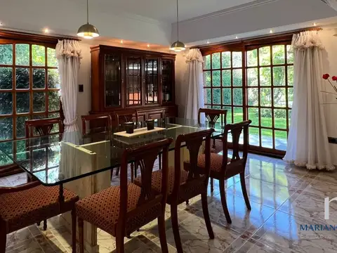Casa en Venta 5 Dormitorios en Pinamar Zona Centro