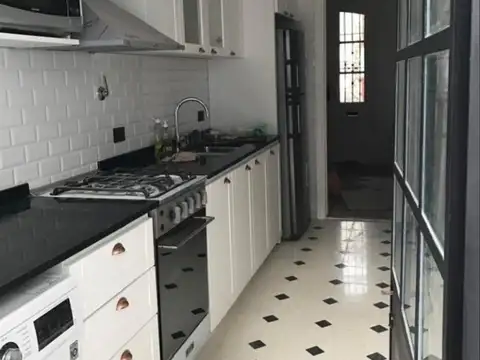 Venta Casa tipo PH 2ambientes San isidro