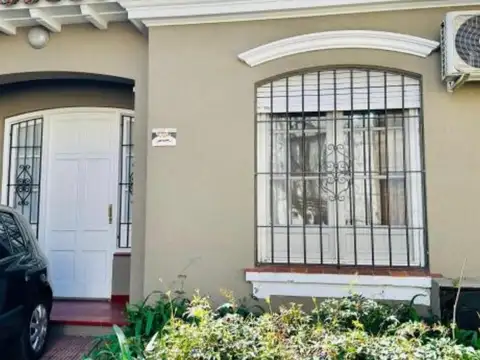 Casa 2 ambientes con 1 baño