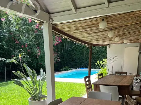Casa en Venta en Altos De Del Viso, USD 165.000