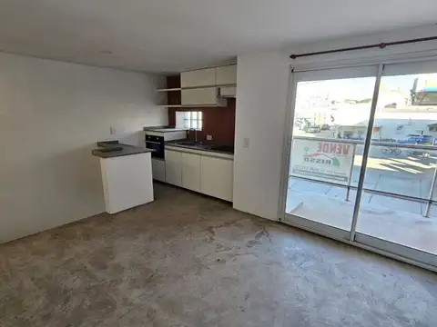 Piaggio 498 , Piso 1
