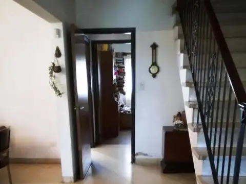 CASA EN VENTA  EN MARTINEZ