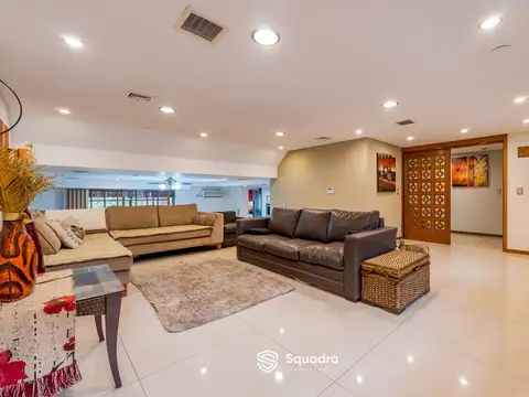 VENTA | PERMUTA - Casa de 3 dormis, comodín, y cochera doble. Arroyito, Rosario - APTO CRÉDITO.