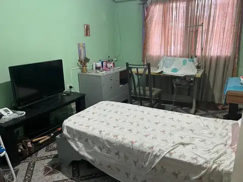 Casa 6 ambientes con 1 baño
