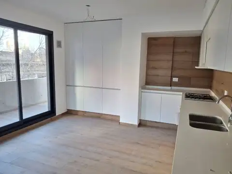 Departamento 5 ambientes con 3 baños