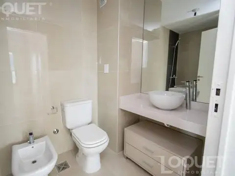 Departamento 7 ambientes con 4 baños