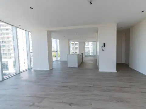 Departamento Semipiso cuatro dormitorios en Amarras Center 3