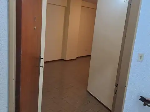 Departamento en Alquiler en Lanus Este, $ 600.000
