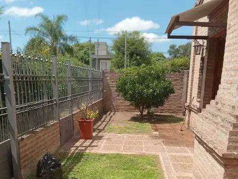 Depto Tipo Casa en Venta con 2 cocheras