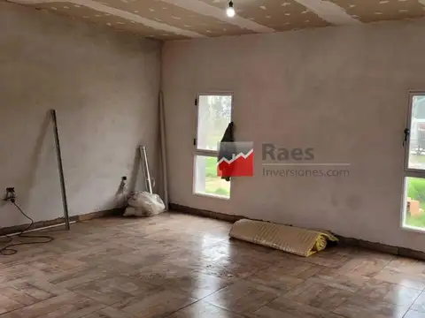 Casa 3 ambientes con 1 baño