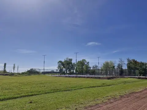 Venta Lote de 2375 m2 Barrio privado Carmelo Golf