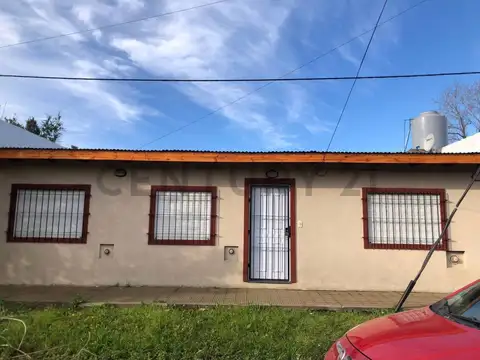 CASA 2 DORMITORIOS EN ALQUILER | CALLE 12 ESQ 606 | VILLA ELVIRA - LA PLATA