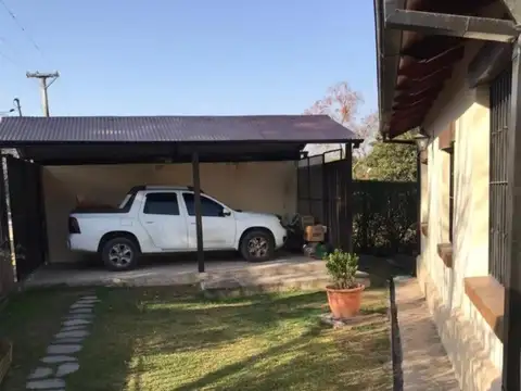 Casa en Venta con 4 cocheras