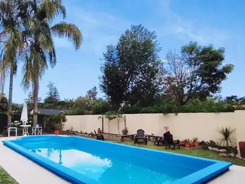 Exc.casa vta 7 dorm gge/terraza/pileta/qcho Uruguay al 2600