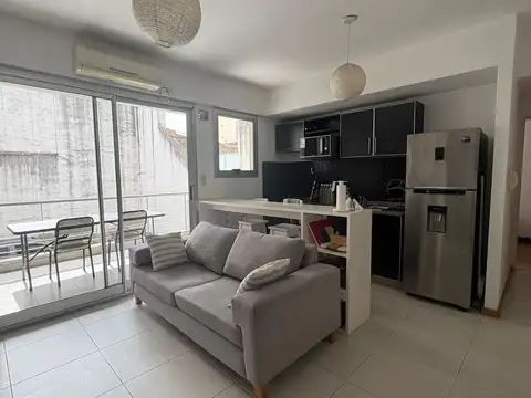 Aráoz 100, Piso 1