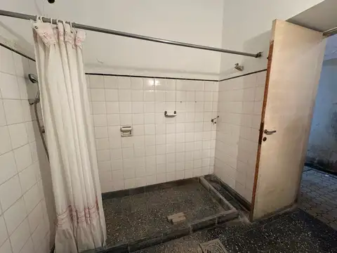 Casa a reciclar en Alberdi