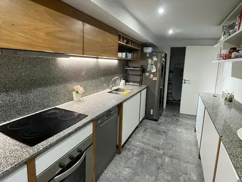 Departamento 4 ambientes Castelar Sur con 2 Cocheras