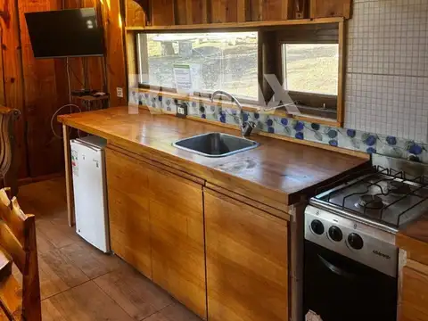 Casa 6 ambientes con 2 baños