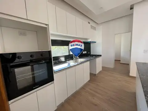 Barrio Santa Elena 100