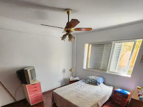 Departamento de 2 Dormitorios con Patio.