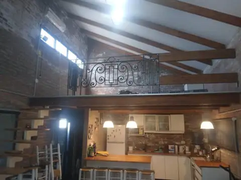 Casa en Venta con 1 cochera